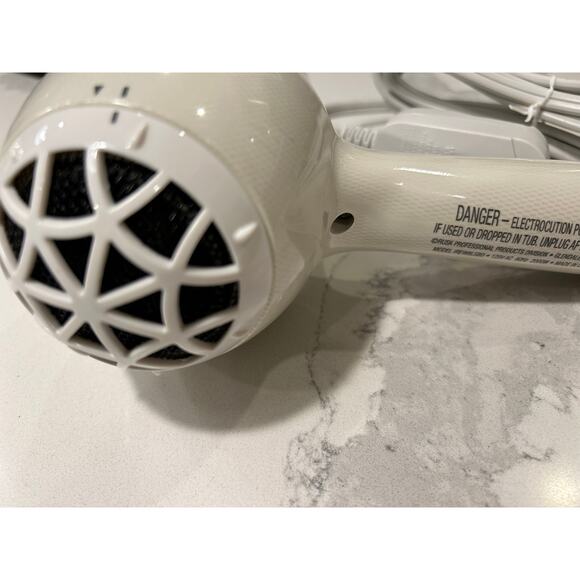 Rusk W8less 2000 Watt Ceramic & Tourmaline Hair Dryer Professional Blow Dryer - Picture 4 of 9